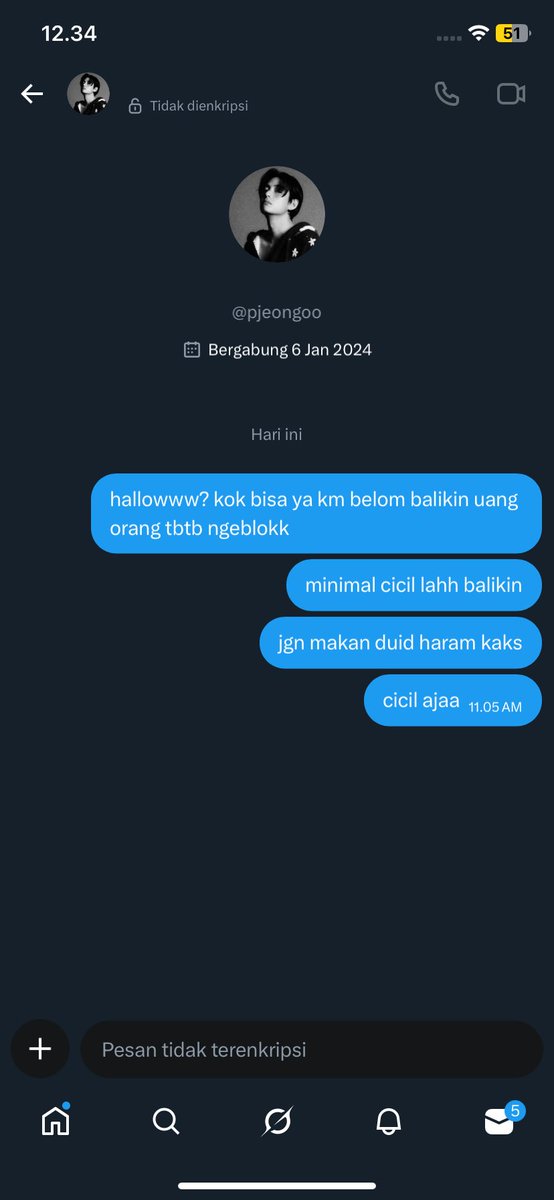 sejutaaaaa woyyy anjjj balikinnnn. penipuuuuu najissss klo u ga salahhh jgn ngeblokkk, di minta baik baik lu yang nyolottt plzzzz tag akunnyaaaa #zonauang #zonajajan scam tiket kpop scam scam