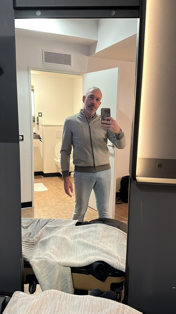 greg 86 62 🔞 tweet media