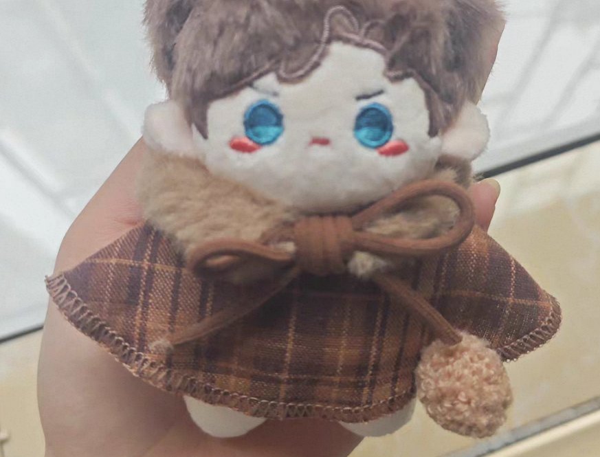 Hehehehehe my baby has the same shawl (⁠ ⁠ꈍ⁠ᴗ⁠ꈍ⁠)