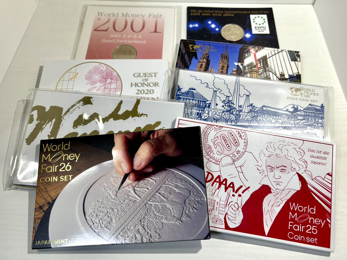 coin_9301's tweet photo. 今日の収穫
2026年ワールドマネーフェア限定ミントセット
2001年から全部所持している人は、殆どいないと思います。 https://t.co/vpPcWkpfYS