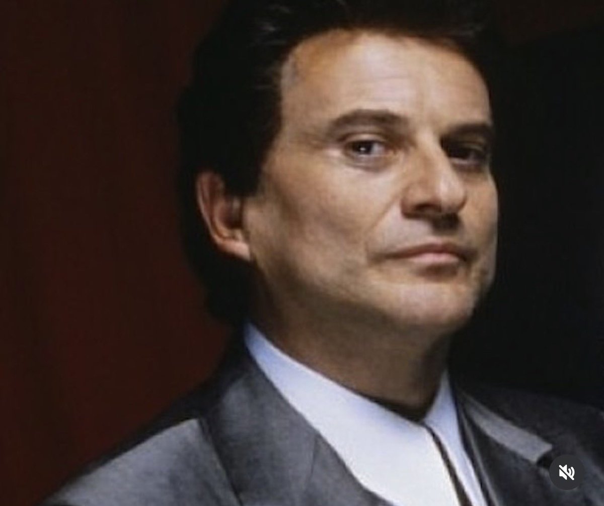 Sea reservado, discreto y medido.