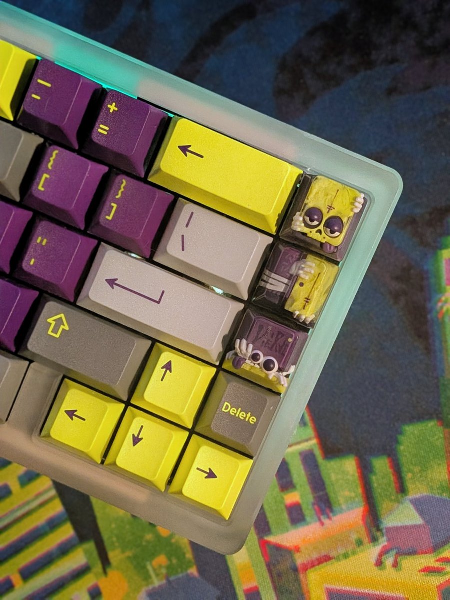 nickydaddydaddy's tweet photo. キーボードのお掃除ついでにキーキャップを換装しました！
Keyboard SingaKbd PC Kohaku R2
Keycap GMK Nervewrecker
Artisan Keycap BBC Nerve
Switch HMX 1989Game
とても格好良くできました、迅速に北海道まで送ってくれた遊舎工房に多謝！ https://t.co/QZIStPo4qX