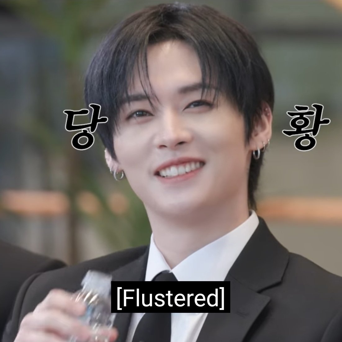 leeknow ab reveal aside bc i'm not ready to talk about whatever that is, can we talk about how cute leeknow is when he gets shy 😭😭 his little face