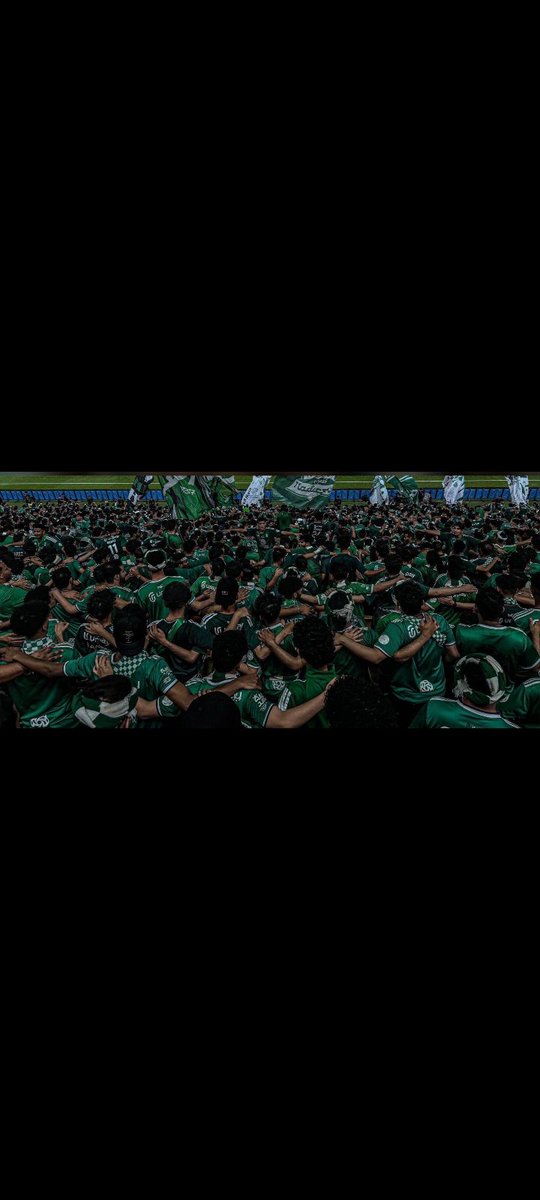 دائمًا و ابدًا 
نختلف في الآراء و يجمعنا مدرج الأهلي 
همنا مصلحته و هدفنا دعمه ..

إذا ما كان دافعك للحضور هو حبك للأهلي
فالغلط على الي يطالبك تحضر و انت متخاذل 
اذا كان دافعك للحضور فوز و بطولات و دعم 
شجع اي فريق من فرق العاصمه افضل .