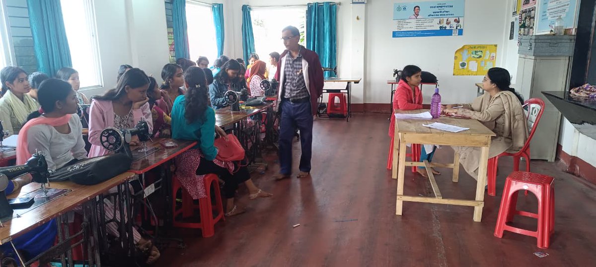 Assessment Session of Garment Manufacturing course at Sitai Appdex, Sitai, Cooch Behar.
#SkillDevelopment #garmentsmanufacturing #PBSSD
#UtkarshBangla