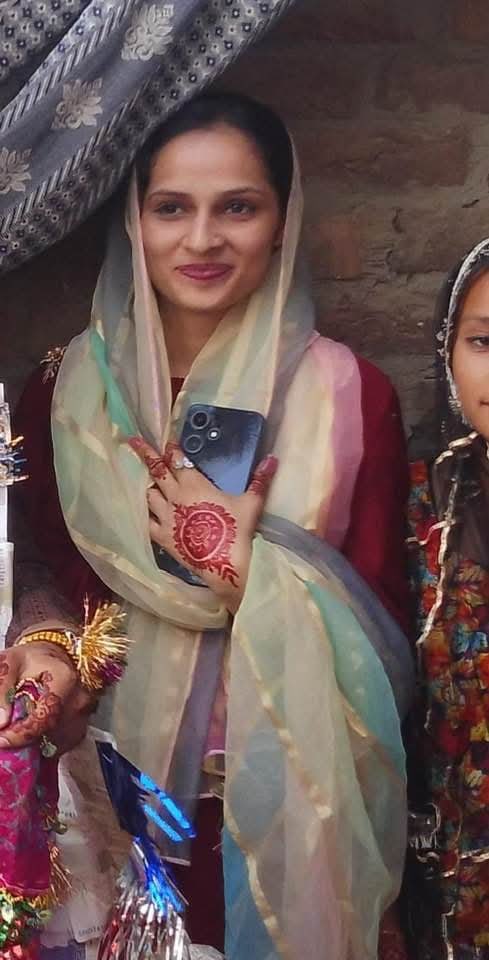 🇵🇰: Deobandi Muslims abducted and raped a Hindu girl, Kashish Kumari, who was kidnapped from Ghotki, Sindh, and belongs to Layyah, Punjab.

Religious minorities are not safe in Pakistan.