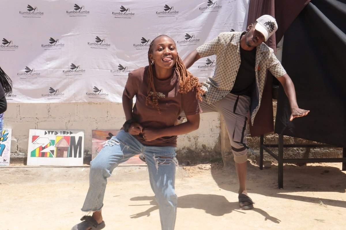 kumbekumbe's tweet photo. Footprints 👣 on the pavement & voices on your timeline!
The Voices and Footprints aka Mitsimba rehearsals are in full swing. #dance #art4Communities #youngwomenled #creativemovement #mitsimba https://t.co/hicrkeYOOt