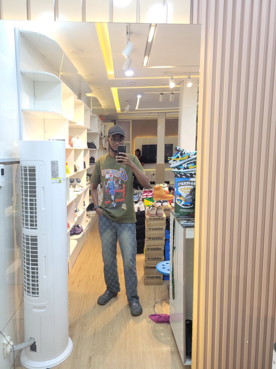 Kenny 👞 👟 tweet media