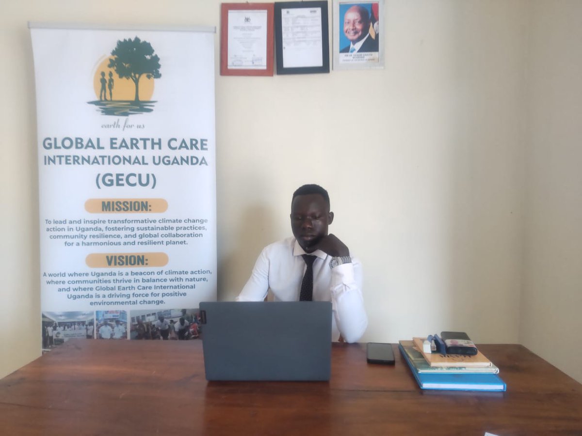 LakisaIvan's tweet photo. Our commitment to climate justice is beyond just a conversation, our head office for Westnile operations is on now.
@GlobalC8533 offers the dream solution for the future we pray for!
@nbsplusug @wilsonamanya39 and our colleagues are committed to changing the narrative https://t.co/P7xvbNXVWf