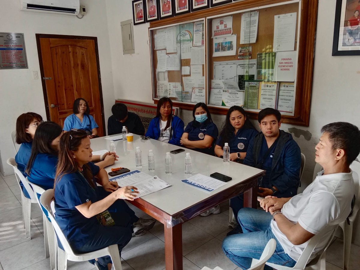 the5isilent's tweet photo. productive day for the vets of Magalang hahaha magkahiwalay nga lang na meeting with different agenda pero same goal 🥰 https://t.co/jMLRgZcjyo