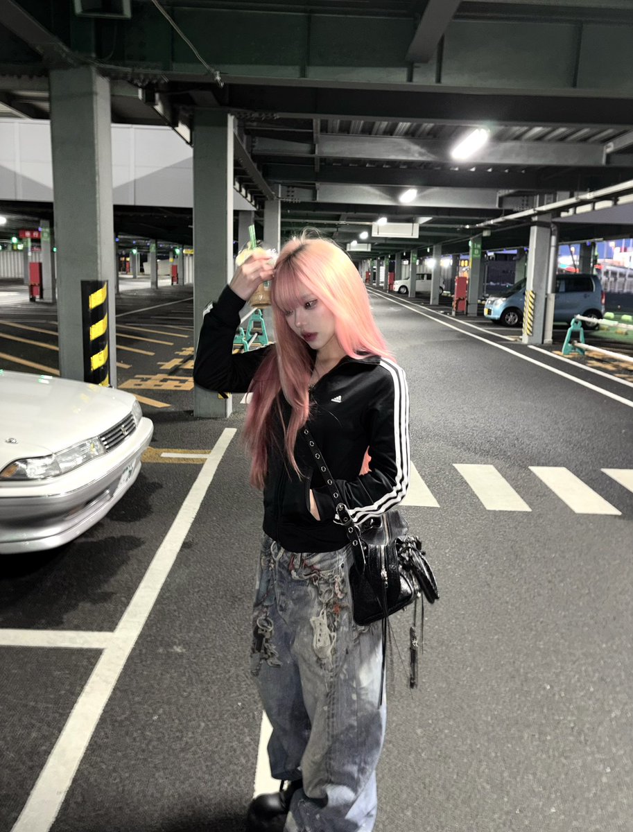 まやくん tweet media