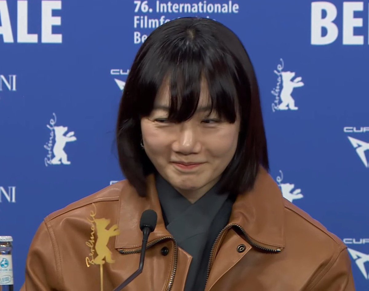 배두나씨 정말 심각하게 귀여운 심사위원이네요..