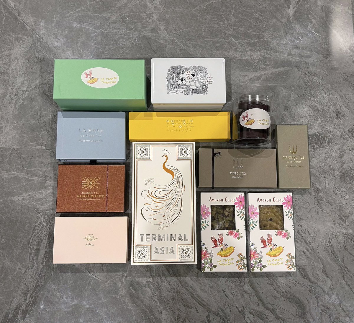 _m_e_m_e_'s tweet photo. サロンデュショコラオンライン購入品
+チョコ博で買ったものとかそれ以外も…
金額は考えないものとします😌 https://t.co/ormrMy6zru