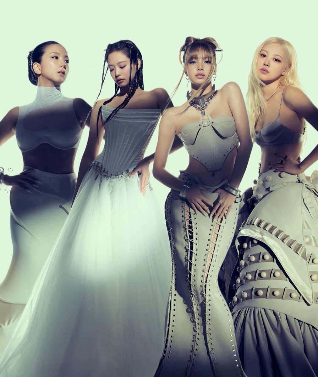 ROSÉ is expected to reach 50 songs in her discography in 2028