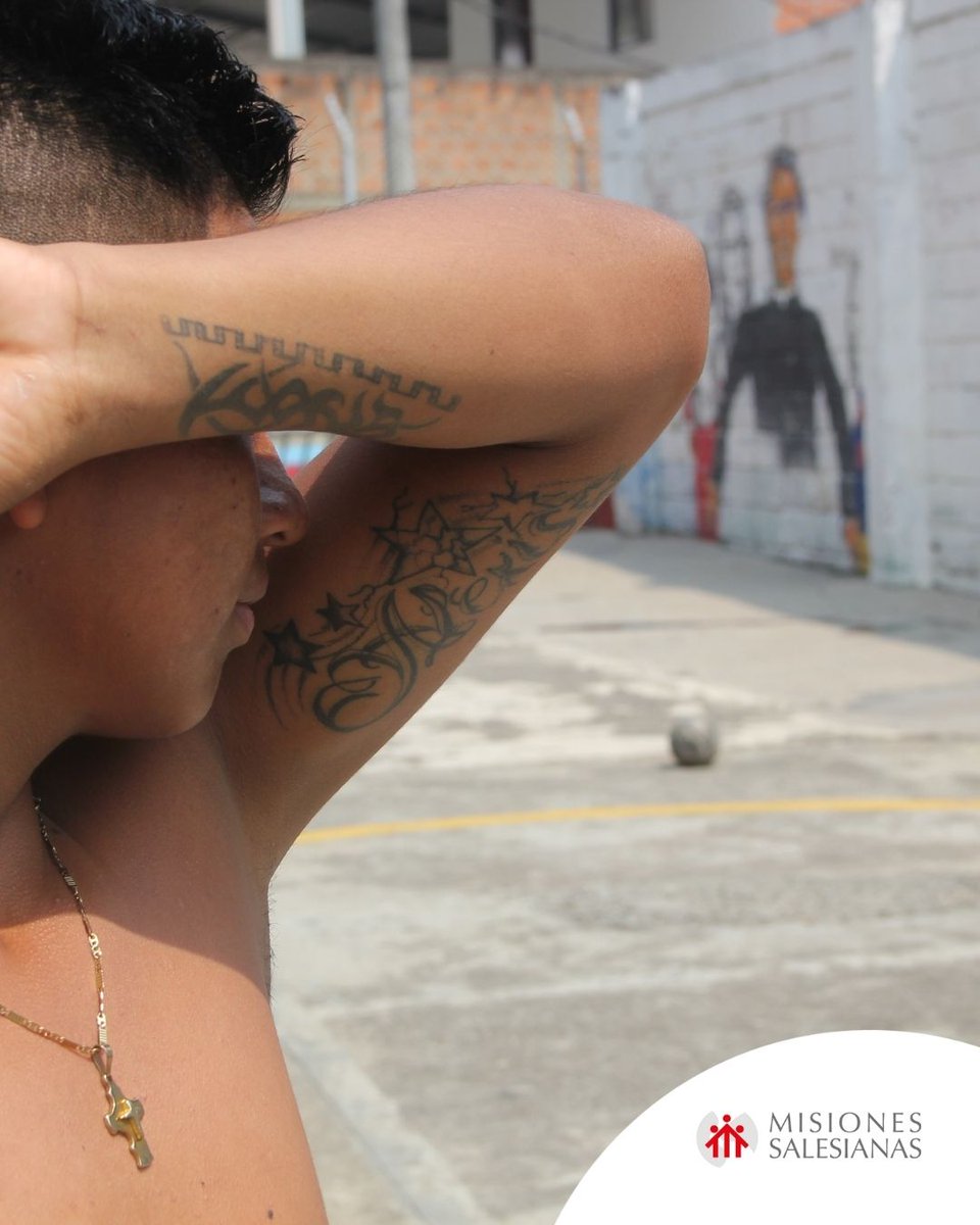 MSalesianas's tweet image. #NoticiaMS | Más de 250.000 menores son utilizados como soldados en conflictos armados. En este #12F, recordamos que los Salesianos protegen la infancia con educación y apoyo psicosocial para que los menores superen los traumas y recuperen su futuro. 🕊️📚
f.mtr.cool/xfnhlomhgk