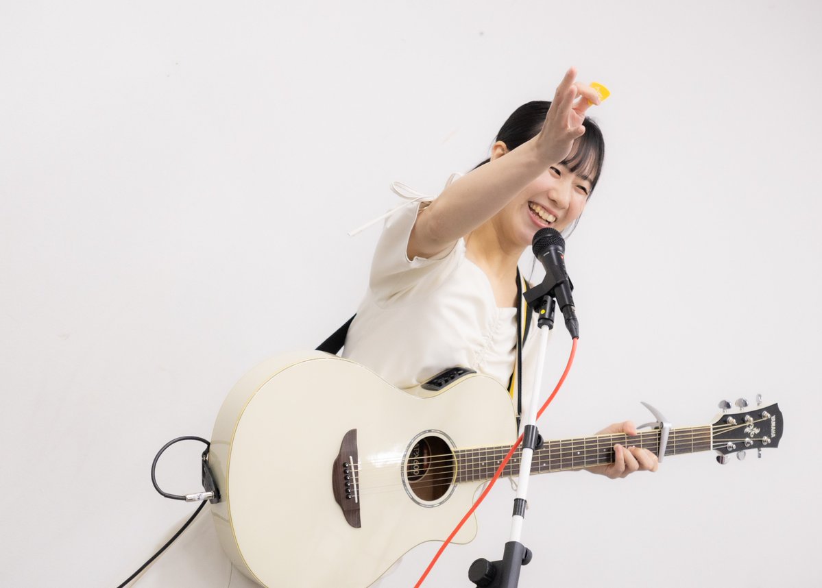 あこぎびより26.02.07
ブルーツリースタジオ 
#しおたん
アコギ弾き語りオンリーライブ、しおたん以外が弾く「しろたん」も、ヘアアレンジも良かったよ。