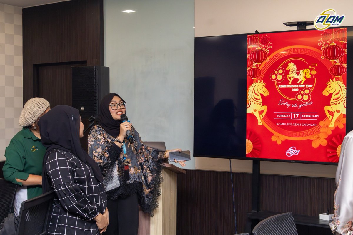 AZAMSarawak's tweet image. AZAM Sarawak terus memperkukuh transformasi digital melalui penganjuran Canva Training 101 yang menghimpunkan 30 peserta daripada ekosistem AZAM termasuk Ahli Lembaga Pengarah, pengurusan, kakitangan dan belia AZAM Young Souls (AYS).

#AZAMSarawak #MovementforProgress