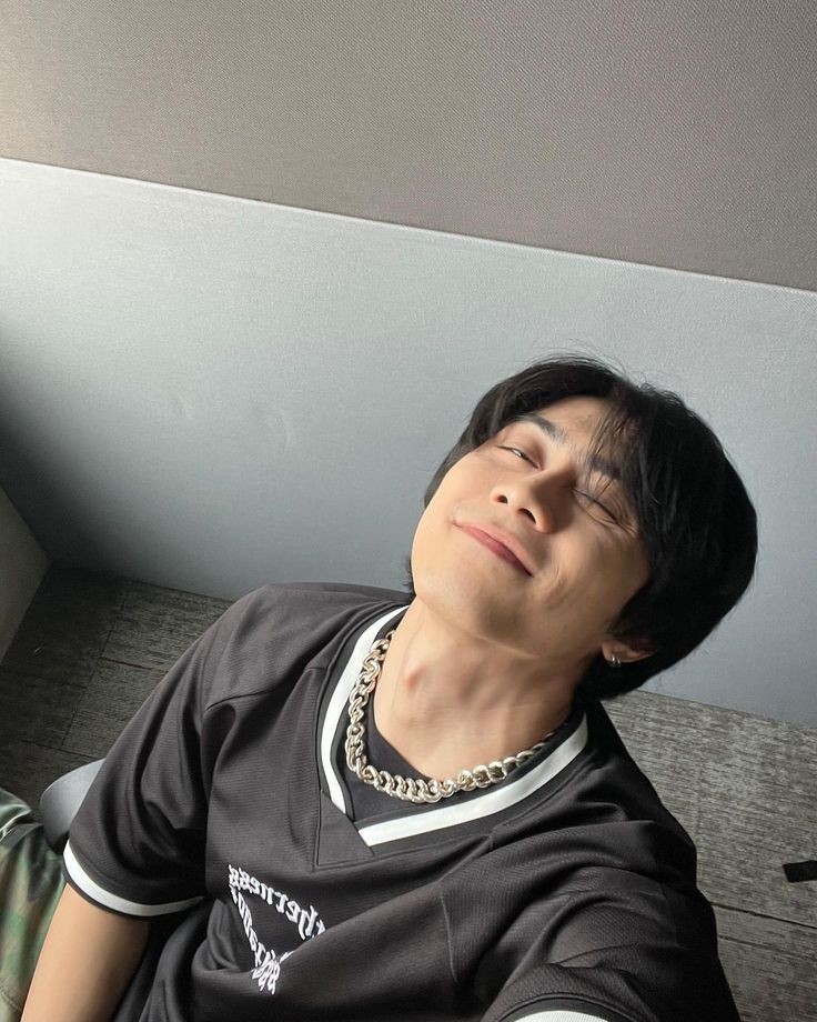 ngapain harus tergila gila cowo korea kalo blio yang lokal aja CAKEP BANGET SET DAH