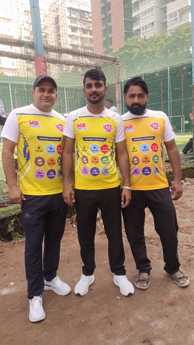 MahipalBugasara's tweet photo. मौजूदगी की कदर किसी को नहीं है,
बाद में तस्वीरें देख कर रोते हैं लोग. !!
#Lifestyle https://t.co/BRvUeGPnrd