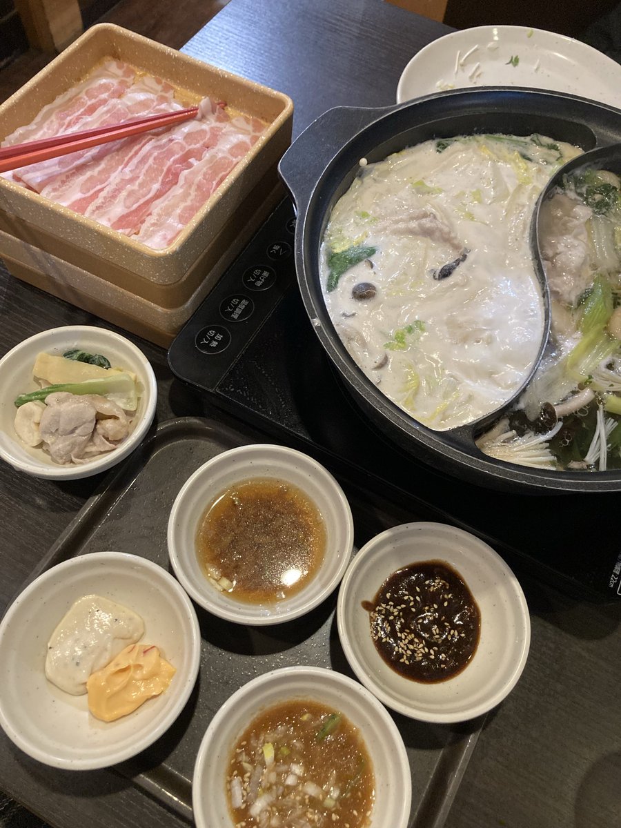 blue_Apple7's tweet photo. クラムチャウダーだし
あったまる〜🥰平日ランチ時間無制限でゆっくり食べられてお腹いっぱい！
 #私のしゃぶ葉日記 https://t.co/VvMT3kd5vh