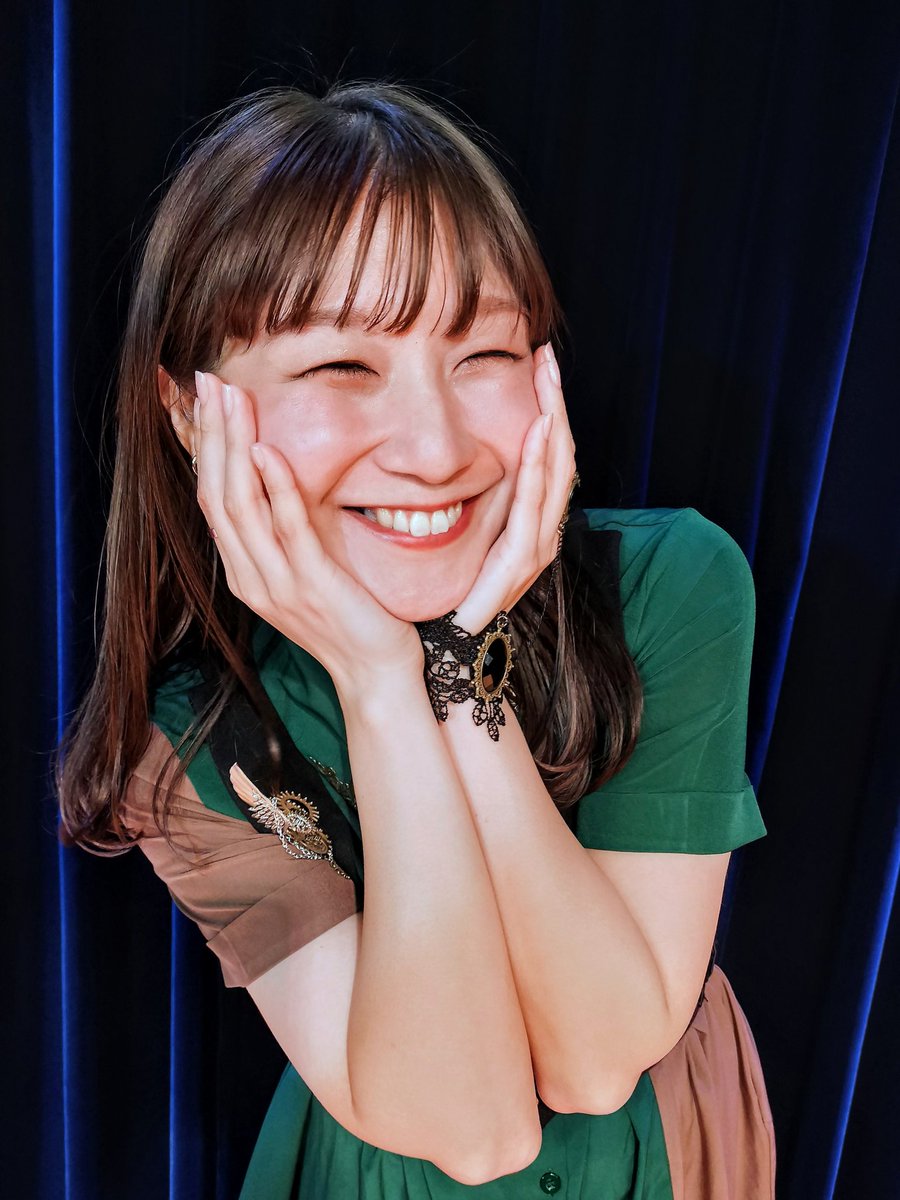 2026/02/11まほろ座 ひよりちゃん🐣 目を細めて笑みを浮かべる ひより