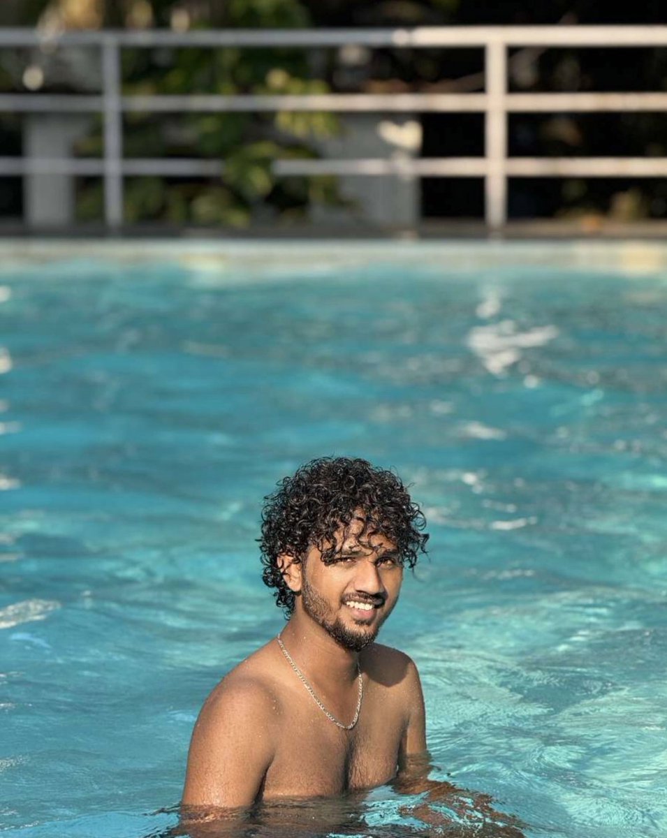 twosomeprinces's tweet photo. VJ Siddhu Vlogs Editor Epidi Nude 🥵😩 Ivan laam bottom ah kedacha medhuva vachi seiyalam 🥵💀 EXCLUSIVE FRESH CONTENT 😈 Venumna Seekiram Link la poi paarunga 🤍 Don't Miss it 💀

RETWEET MAX 

LINK 🖇️ -- https://t.co/rVAw9LXn8x https://t.co/QbzfQh1dnC