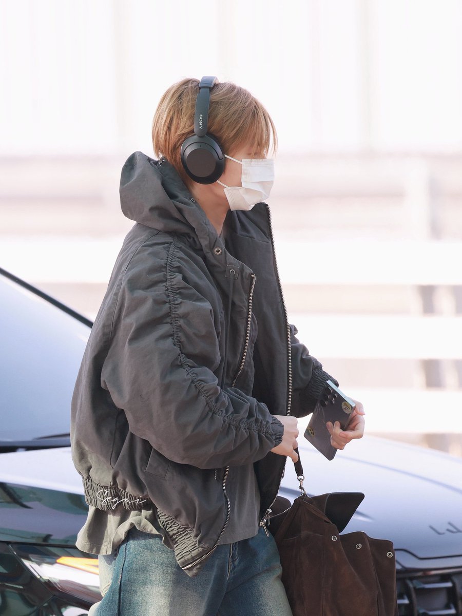 깨진 케이스에 짱구가 있었다
ㅋㅋㅋ
#TXT #TAEHYUN 
#태현 #강태현  #テヒョン
#TOMORROW_X_TOGETHER