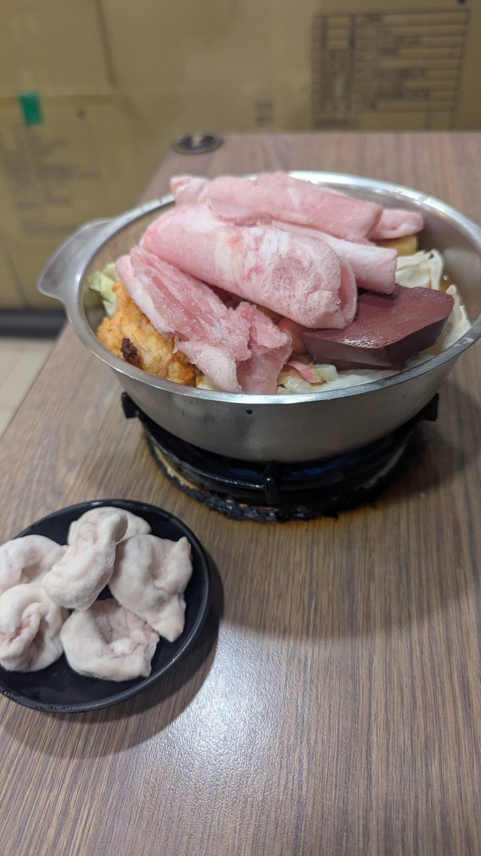 胖虎般的村長 tweet media