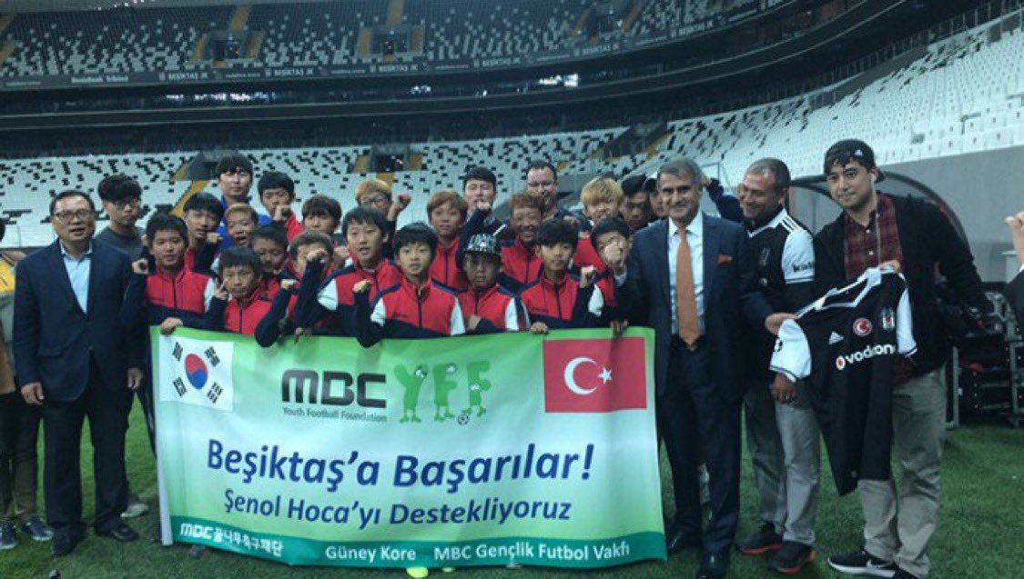 tinrciquaresma's tweet photo. Ek bilgi: 2016 yılında Şenol Güneş’i ziyaret edenler arasında Hyeon-gyu Oh da bulunuyordu https://t.co/UM63vBwV7O