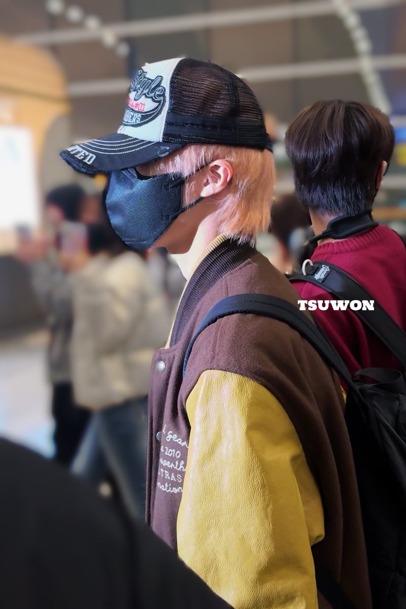 레이 tweet media