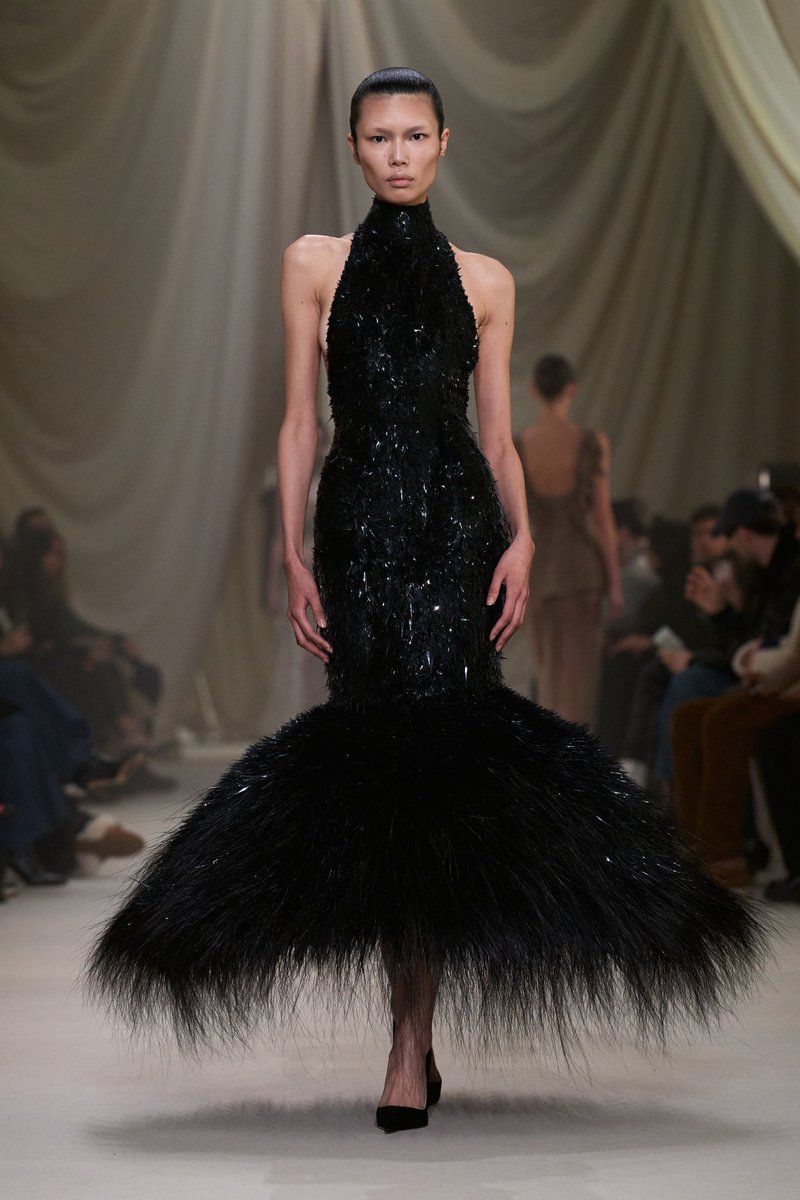 itgirlbackup's tweet photo. Some more Ashi Studio couture ss26 looks I need to see on the red carpet https://t.co/SAuddcoC2d