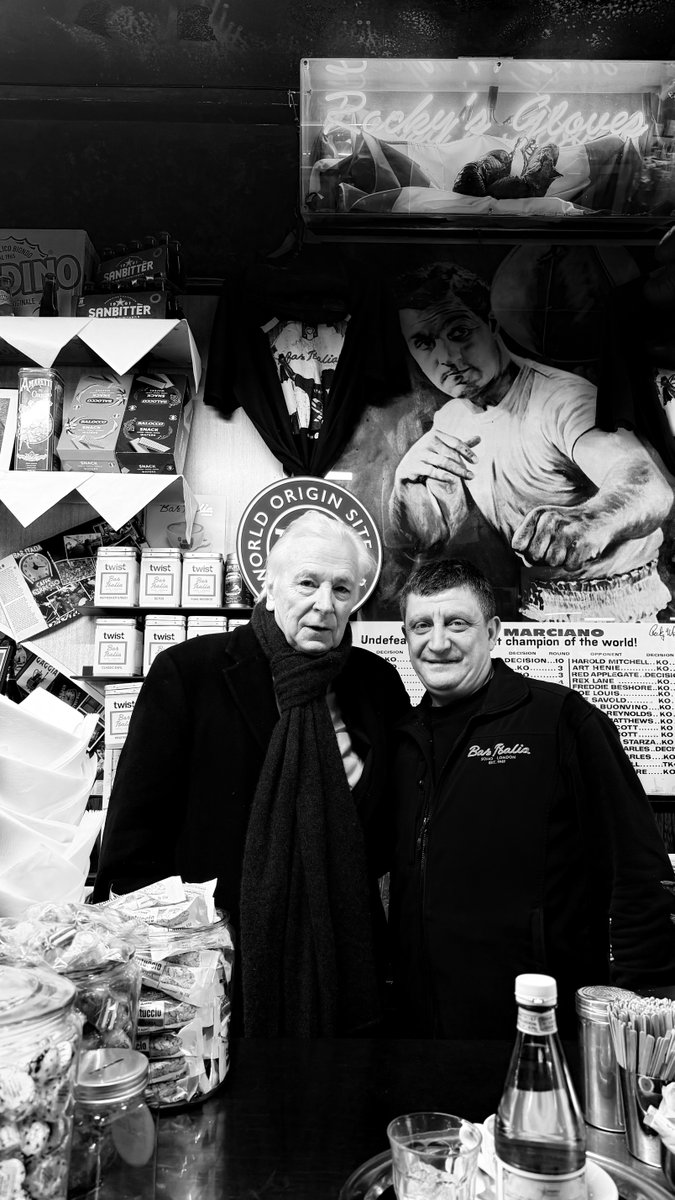 ajlees's tweet image. Sparring with the best barista in Soho ⁦@TheBaristas⁩ ⁦@LittleItalyLond⁩ ⁦@sohosocietyw1⁩ #Pinballmagic #Jukeboxmemories