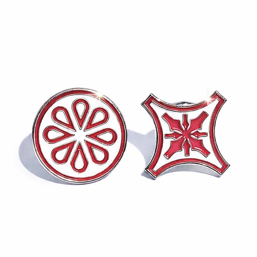 先日の選挙でも活躍した
貼る画鋲「ワッポン」がピンズになりました。

今回よりセット販売となり、
価格もお求めやすくなっています。

パッケージも新しくなりました。

2月13日 20:00〜
白熊屋オンラインショップにて

shirokumaya3.com