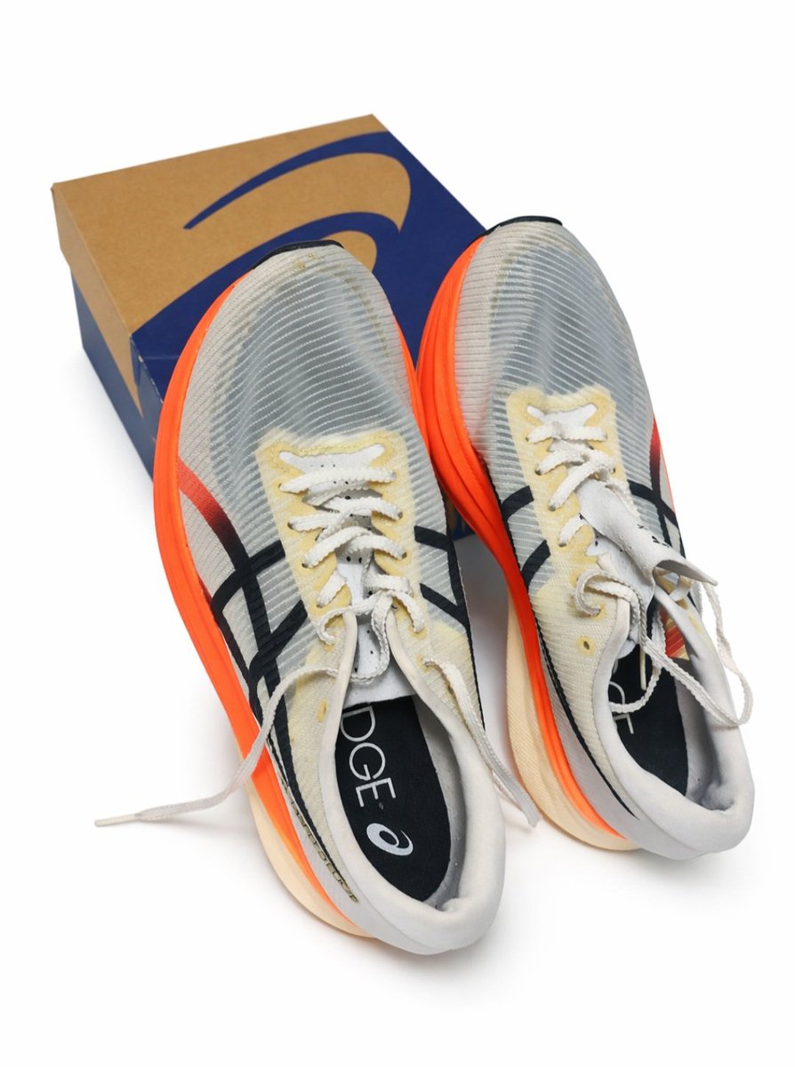 HopShop15's tweet photo. Dijual pemakaian bekas asics metaspeed edge dengan harga 2,400,000 bisa via shopee .Di jual dengan keadaan bersih dan harum. Di jual karna tidak cukup https://t.co/50y8O5KlKT