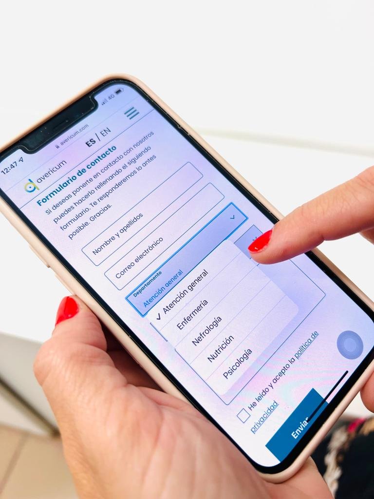 avericum's tweet image. Cuidar también es organizar, escuchar y acompañar. La #supervisióndeenfermería crea entornos seguros para profesionales y pacientes, haciendo posible una atención de calidad diaria. Reconocer su labor es reconocer el valor del trabajo en equipo 💪 #Avericum #Diálisis #Enfermería