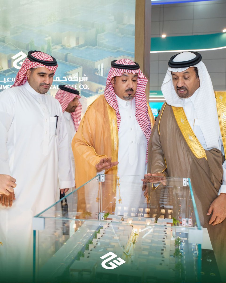 انطلقت مشاركة شركة حمد محمد بن سعيدان العقارية في معرض ريستاتكس2026 ، الذي شهد حضوراً واسعاً من نخبة المستثمرين والمطورين العقاريين.

مثّل جناحنا في المعرض منصةً لاستعراض مشاريعنا، وتبادل الأفكار، وبناء شراكات استراتيجية تدعم مستقبل القطاع العقاري.

نتقدم بخالص الشكر والتقدير لكل