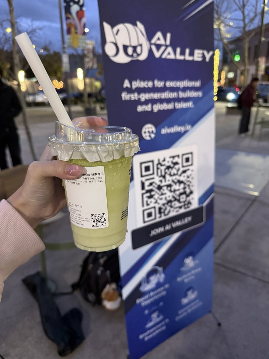 Had too much free Molly Tea and now I can’t sleep 🫩