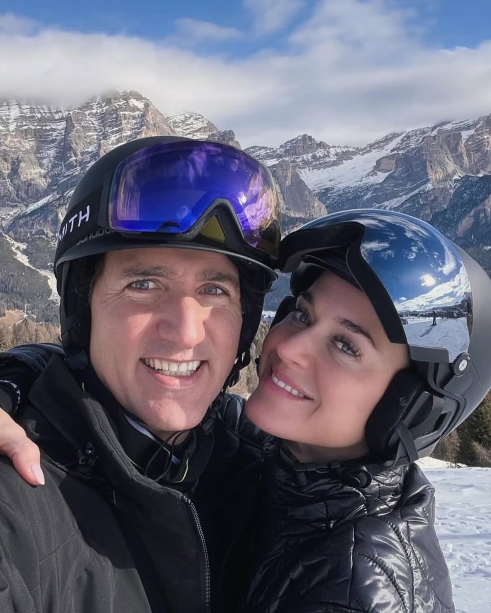 Calcutta_Times's tweet image. In an early Valentine’s Day post on Tuesday, #KatyPerry shared new photos from her life as of late — including some fresh snapshots with her Canadian beau #justintrudeau