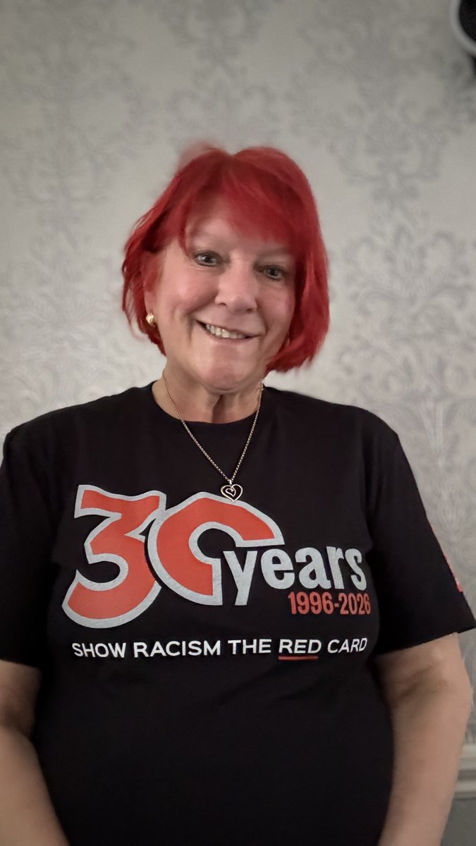 SRTRC_England's tweet image. Honoured to have the support of @unisontheunion's general secretary Andrea Egan - looking great in our new merch!

Wishing her the best in her new role and thank you for supporting #antiracism education❤️

#30years | #SRtRC | #Unison
