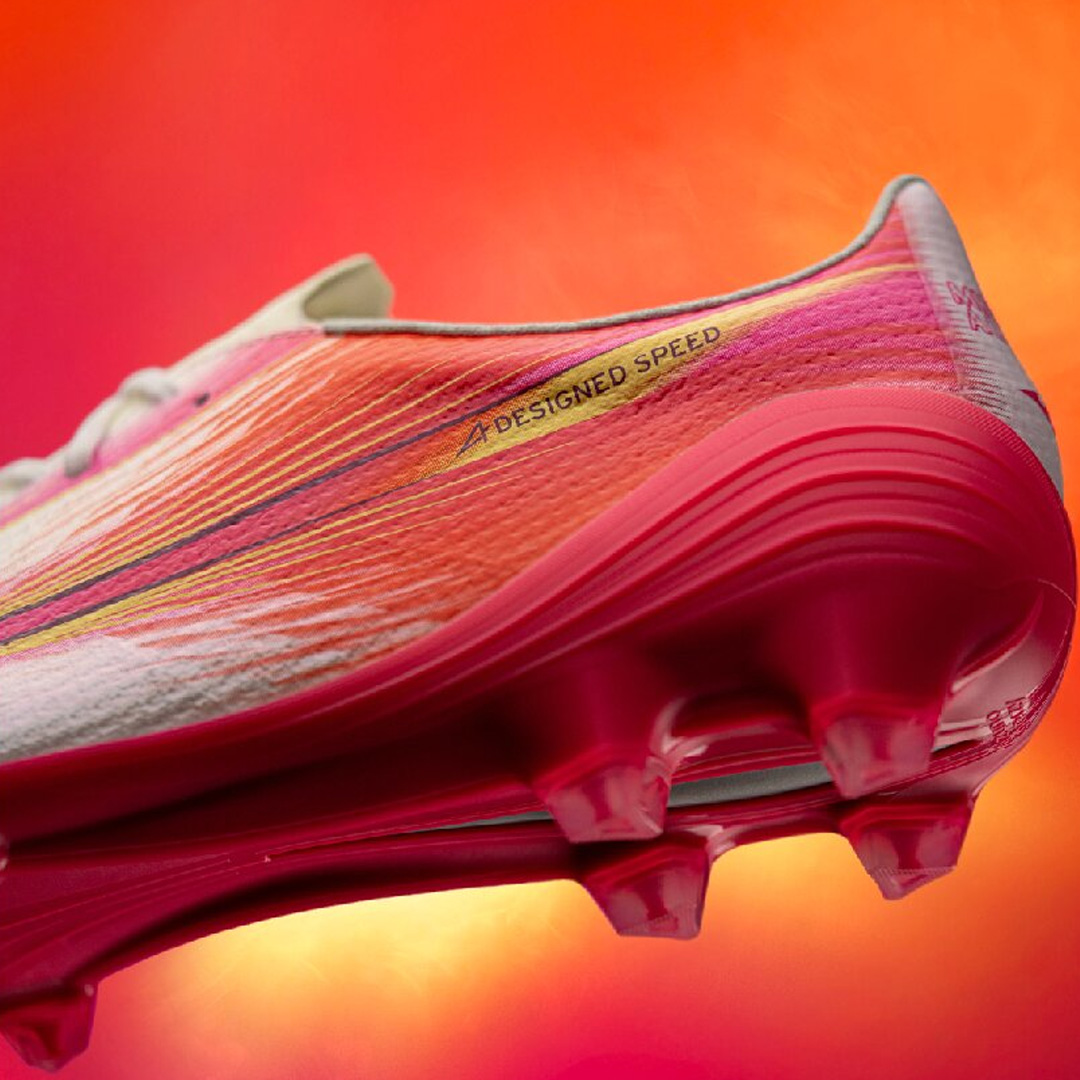 Football_Boots's tweet photo. Mizuno goes blazing with their latest pack🔥💨
-
More about the pack here: https://t.co/kBdL8nKi8B
-
#MizunoFootball #mizunoalpha3 #morelianeo4 #mizunomorelia #Morelia2 #morelianeobeta https://t.co/Dv50IuxH2p