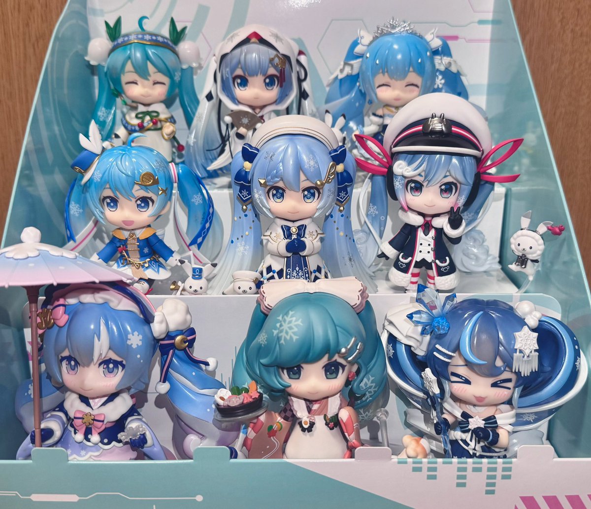 雪ミクちゃんめっちゃかわいいね！！