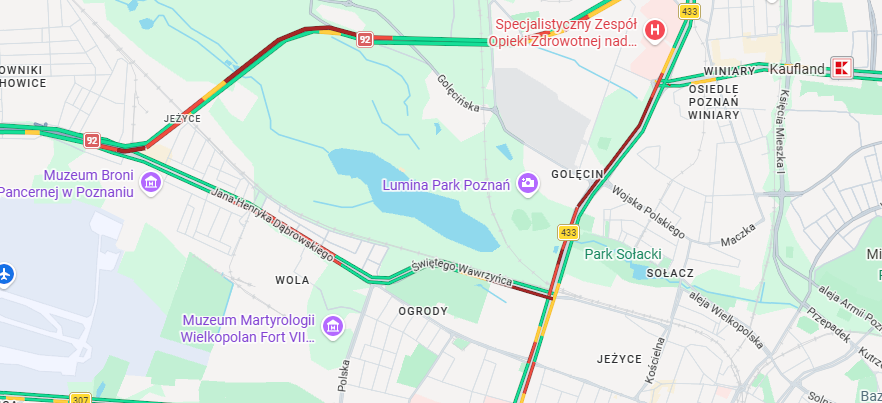 Miejscami zamglenia i delikatne opady deszczu. #Poznań największe korki na Witosa i Niestachowskiej do Św. Wawrzyńca. Na Dąbrowskiego kolizja na wysokości WZM kierunek Smochowice.