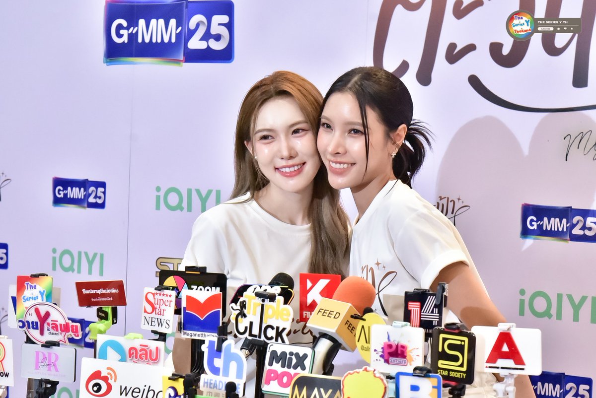''เดวี่ - เจนนี่" สัมภาษณ์กับสื่อในงานบวงสรวงซีรีส์ตะวันระฟ้า (My Only Sunshine The Series) 🌞⛅️☀️

MY ONLY SUNSHINE WORSHIP
#บวงสรวงซีรีส์ตะวันระฟ้า
#ตะวันระฟ้า 
#ตะวันระฟ้าSeries
#Myonlysunshinetheseries
#StarHunterEntertainment
#deviyabha #jennypataravadee