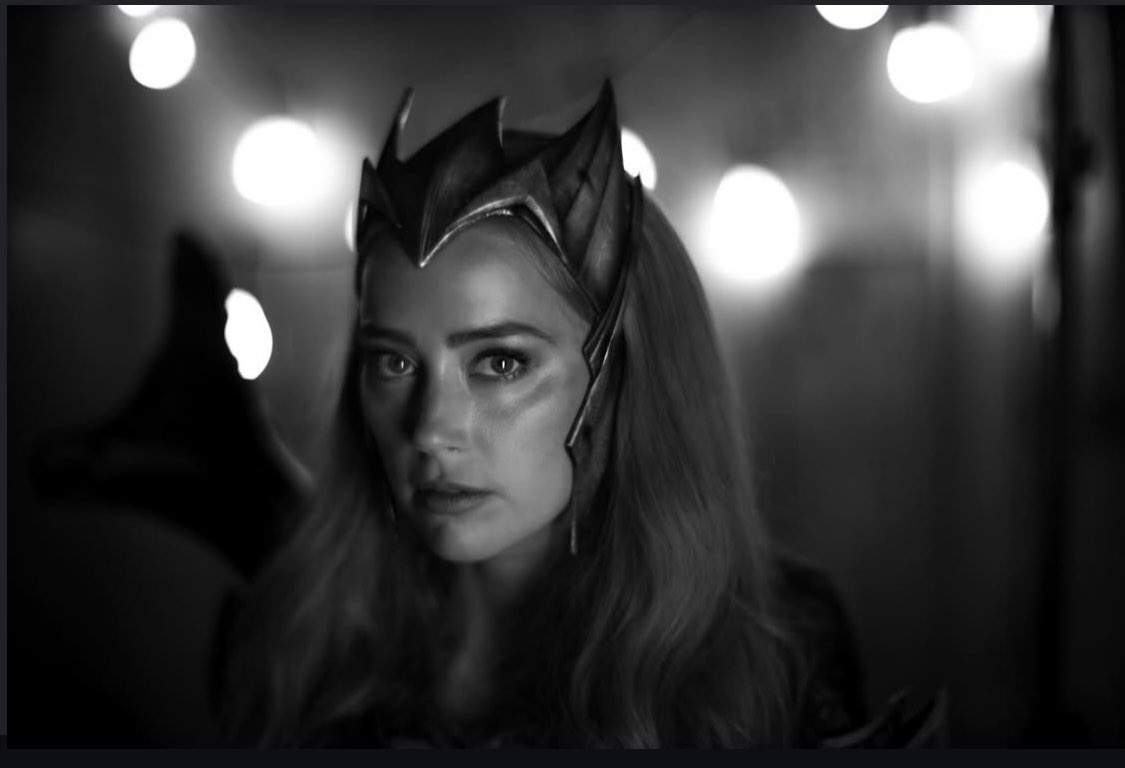 New Zack post on Instagram 

Queen Mera! 

“Smoke becomes fire” 🎵 

#RestoreTheSnyderVerse