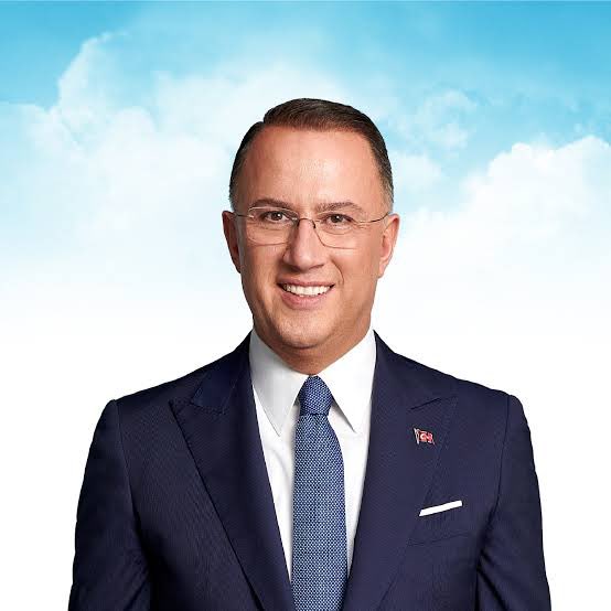 Aldığınız intikamın derecesi kafi değildir. Çok intikamcı olmanız lazımdır. Çok intikamcı olunuz. Düşmanlarınız çoktur.

Mustafa Kemal Atatürk