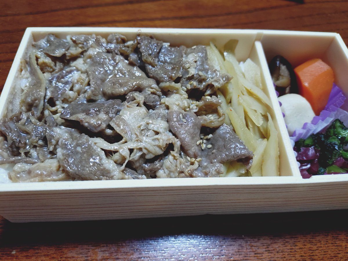 郡山駅　福豆屋の牛めしをいただきました