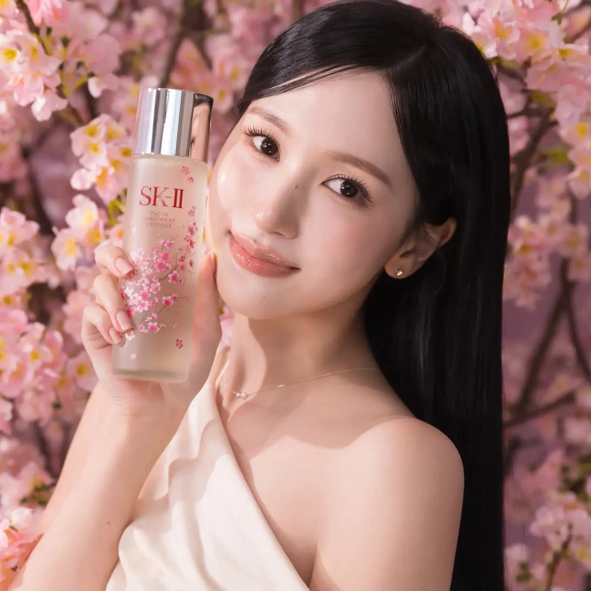 RT @tsutsumaretai37: やっぱり日本の美を感じるみーたん 🌸がよく似合う