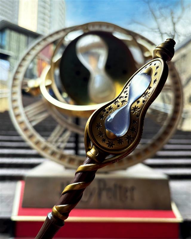 え！！日本でもタイムターナーの杖販売開始してるの！！海外スタジオ