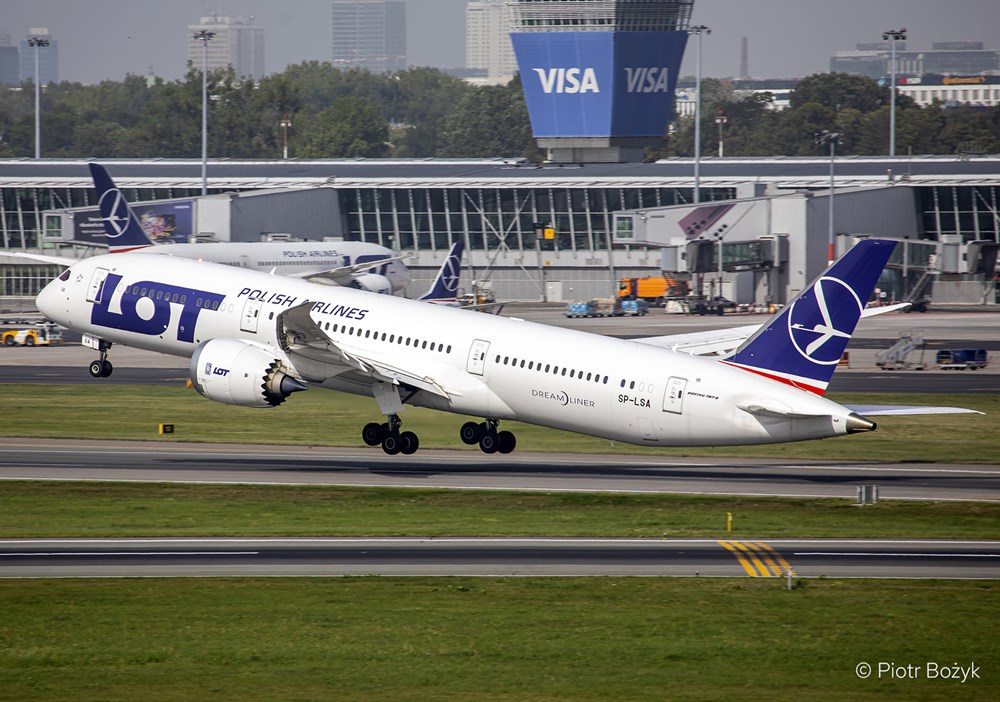 Lukasz_Malin's tweet image. ✈️🛜 Wiemy co z dostępem do internetu na pokładach @LOTPLAirlines. 
Szczegóły: rynek-lotniczy.pl/wiadomosci/lot…
#flyLOT #LOT