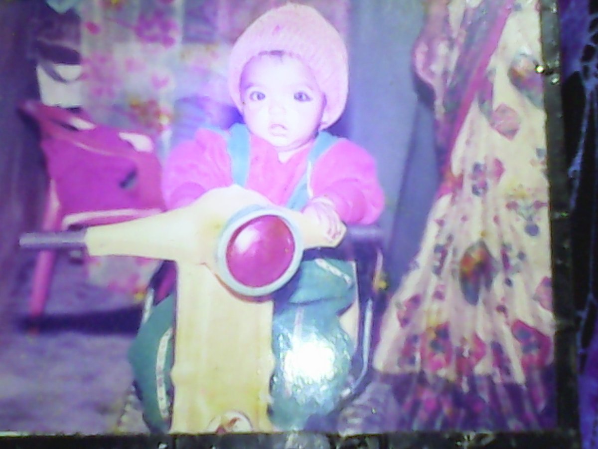 bhardwaj_s93198's tweet photo. She never lived her childhood…
but she made sure mine was beautiful.
She sacrificed her dreams silently,
just to see me smile loudly.
#Maa #MotherSacrifice #Grateful #BlessedChild #RespectMothers #EmotionalPost 😊😊😊 https://t.co/cyr0sg9l3B